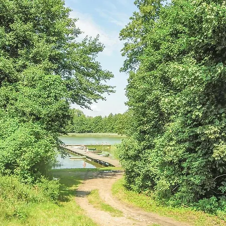 Three-bedroom Holiday In Szczytno *